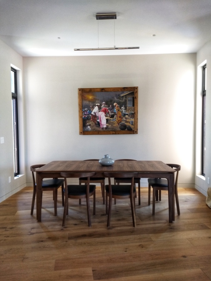 Dinning Room with Painting
